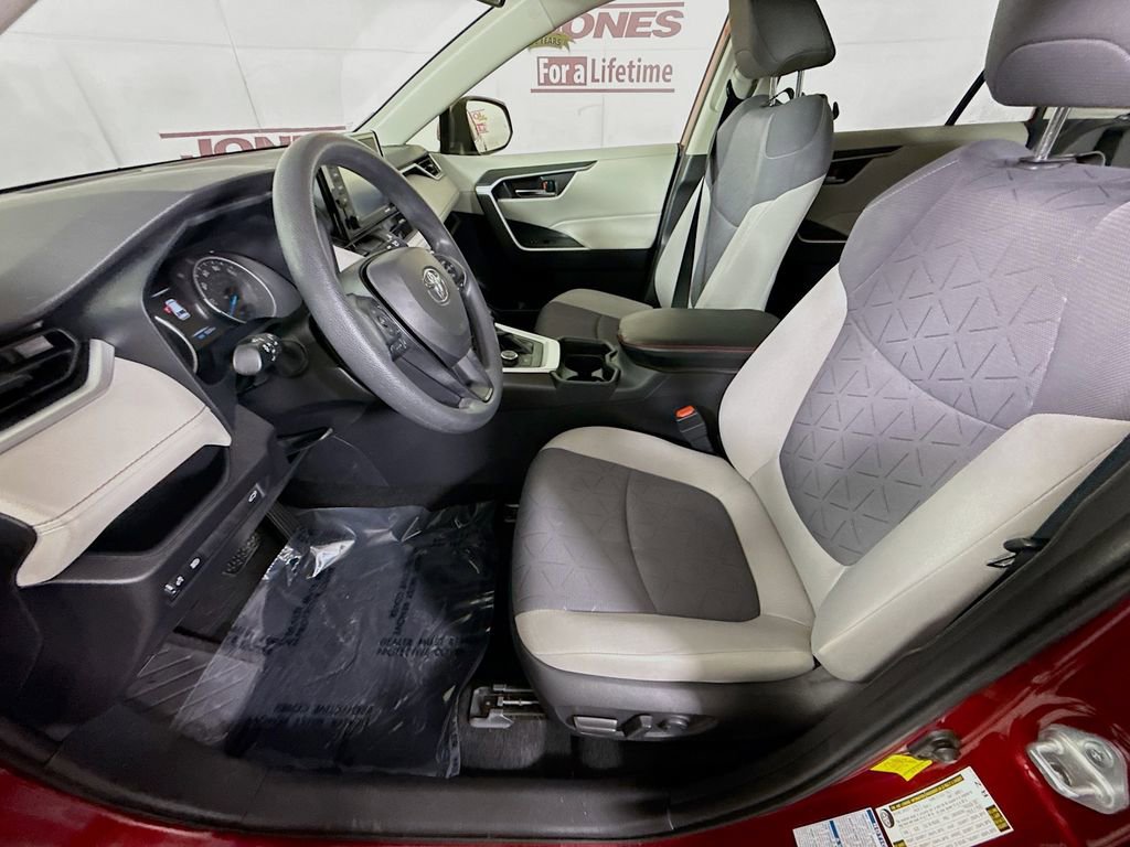 Certified 2021 Toyota RAV4 XLE w/ Convenience Package image 26