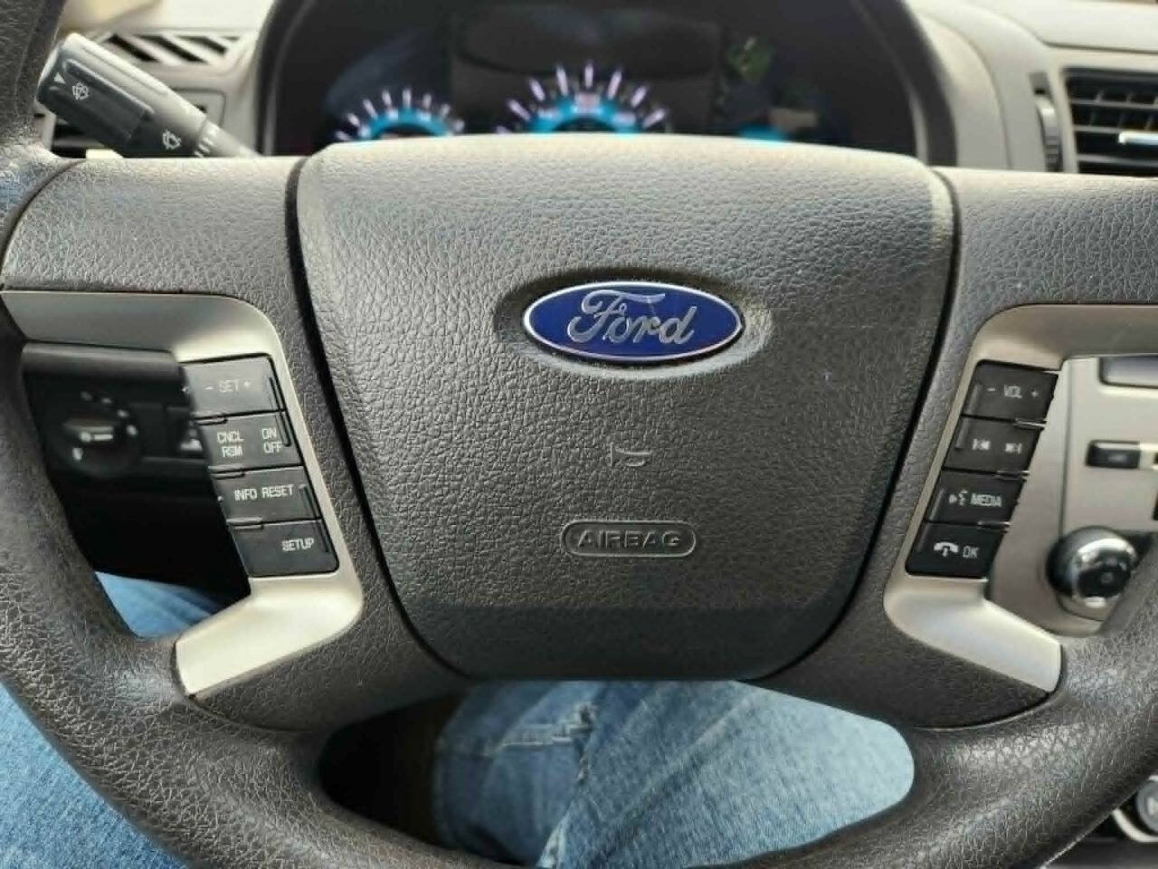 Used 2012 Ford Fusion SE FWD image 23