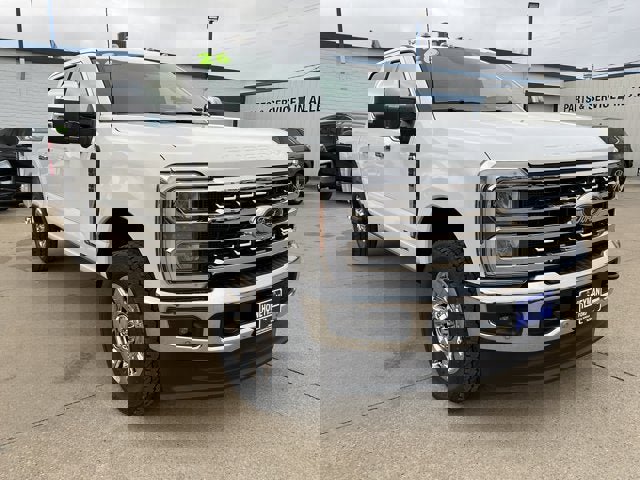 New 2026 Ford F250 Lariat w/ Lariat Premium Package image 2