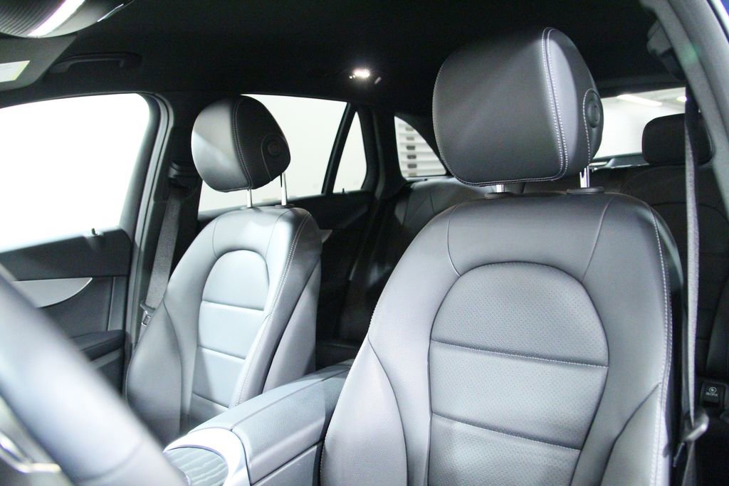 Certified 2022 Mercedes-Benz GLC 300 4MATIC image 6