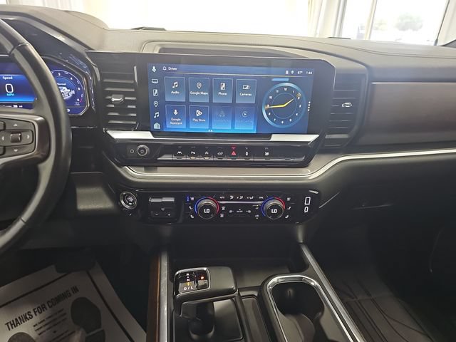 Used 2024 Chevrolet Silverado 1500 High Country w/ Technology Package AWD/4WD image 17
