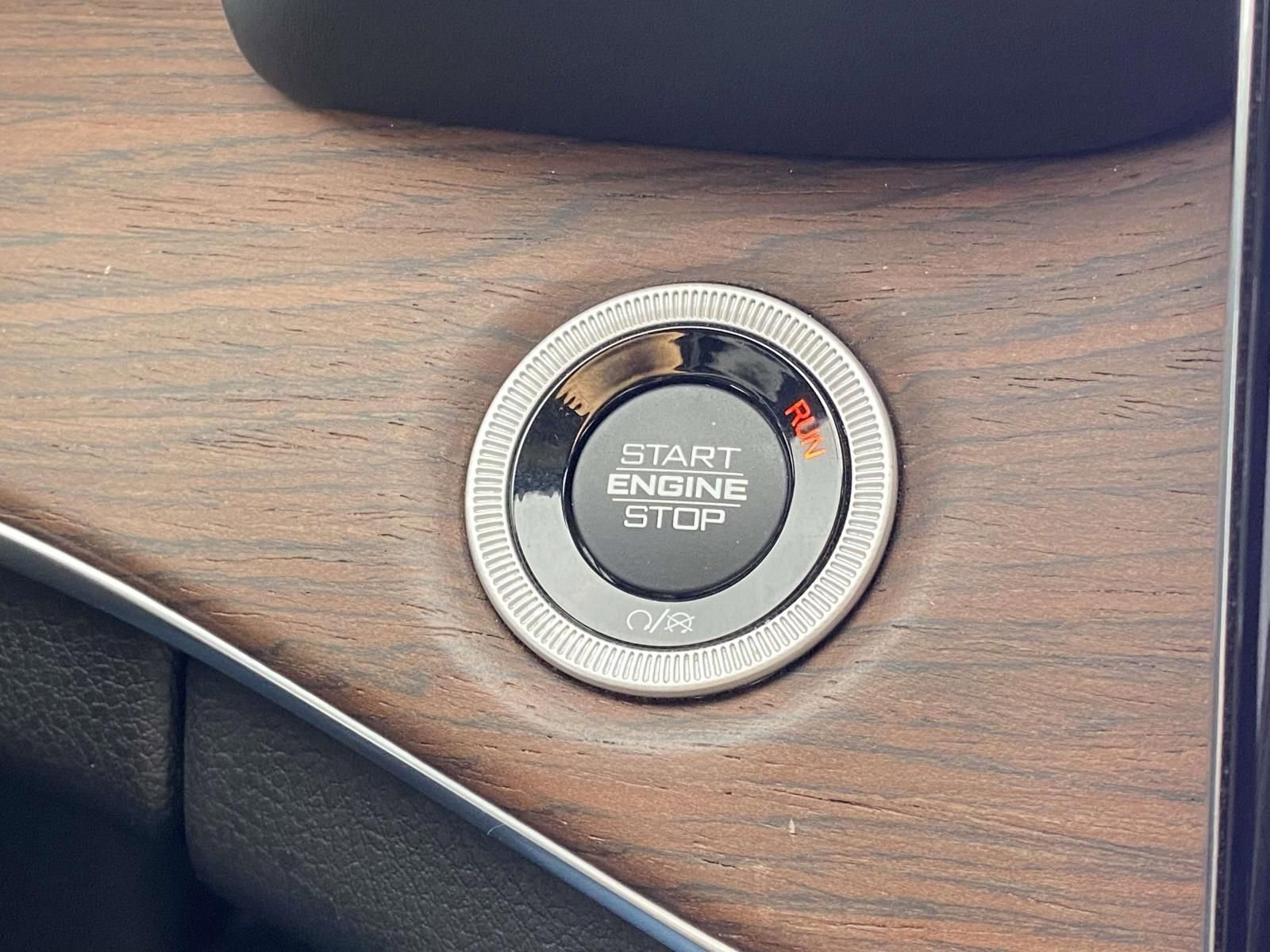 Used 2023 Jeep Grand Cherokee L Summit w/ High Altitude Package image 26