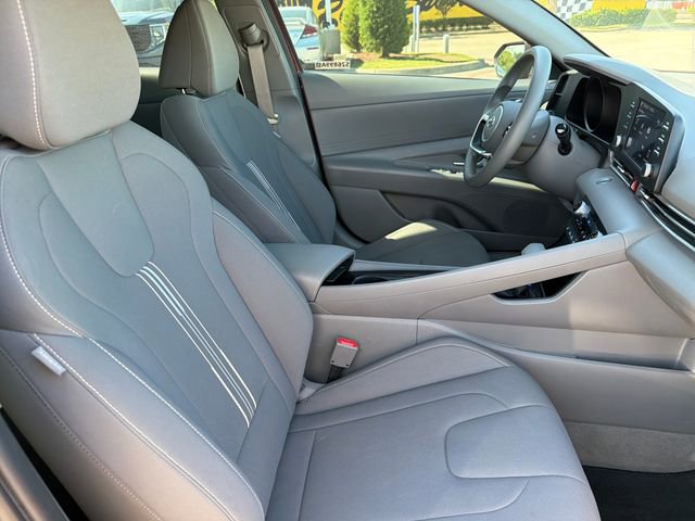 Used 2023 Hyundai Elantra Blue FWD image 23