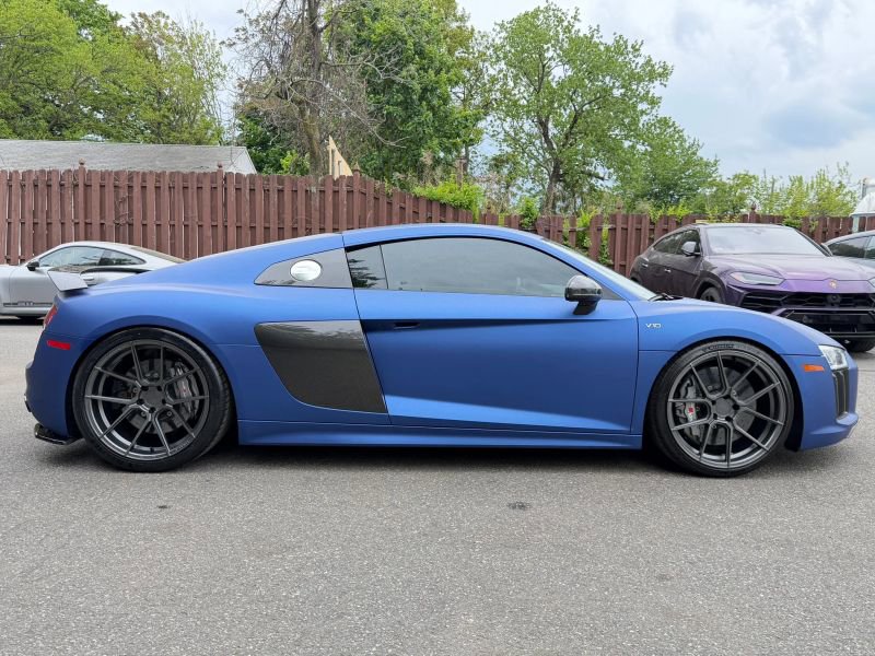 Used 2017 Audi R8 V10 plus AWD/4WD image 5