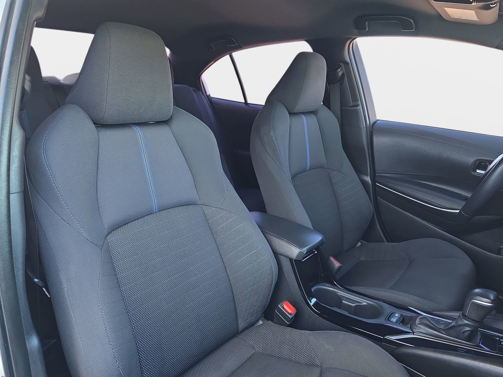 Used 2020 Toyota Corolla SE FWD image 12