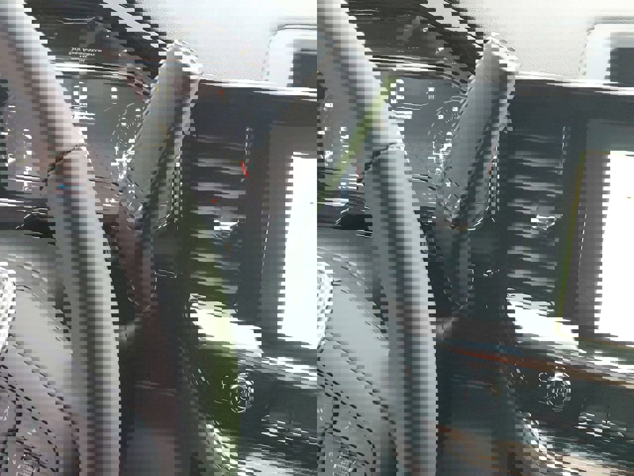 New 2025 GMC Sierra 2500 SLE w/ SLE Convenience Package image 47