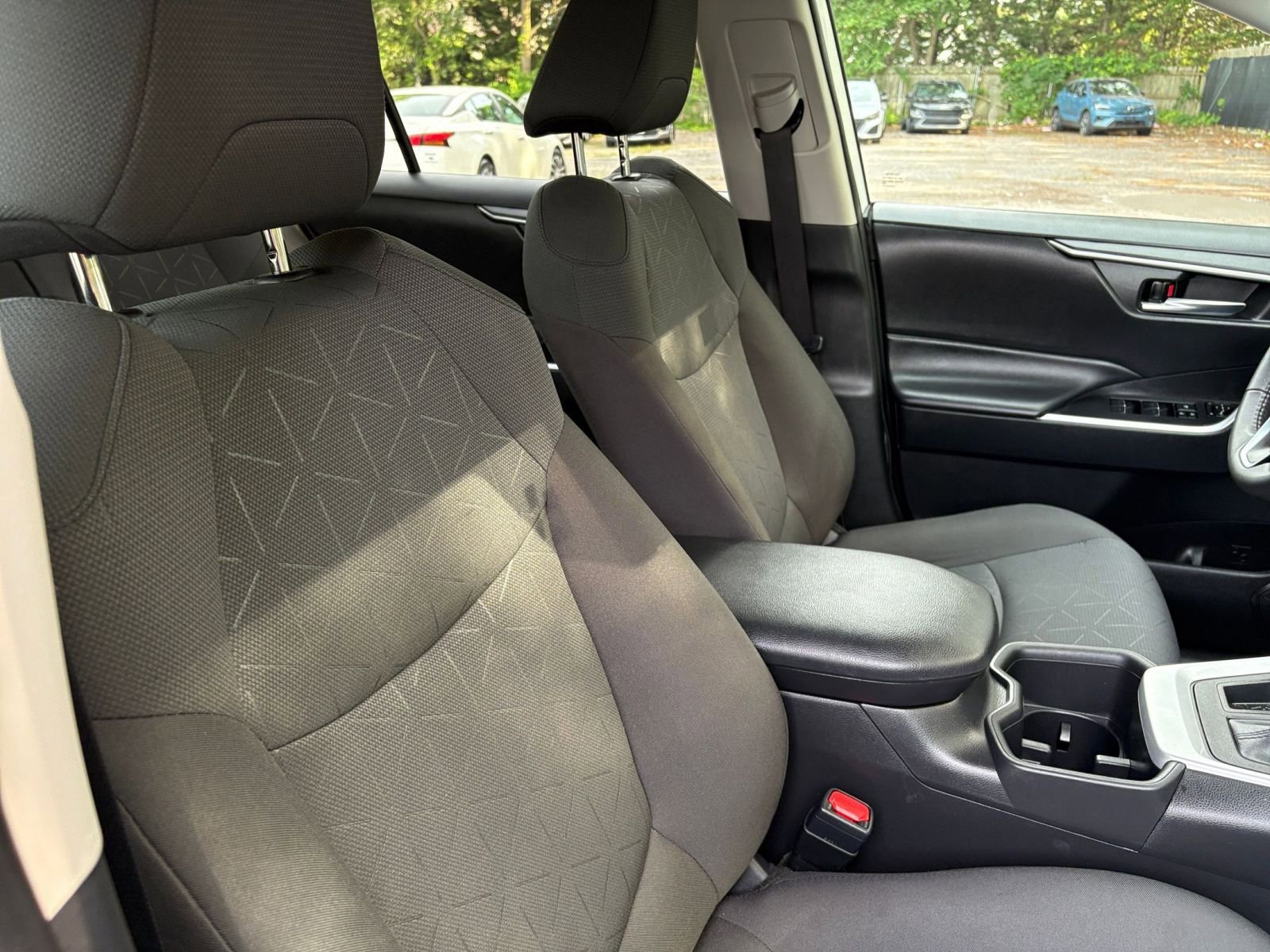 Used 2024 Toyota RAV4 XLE image 36