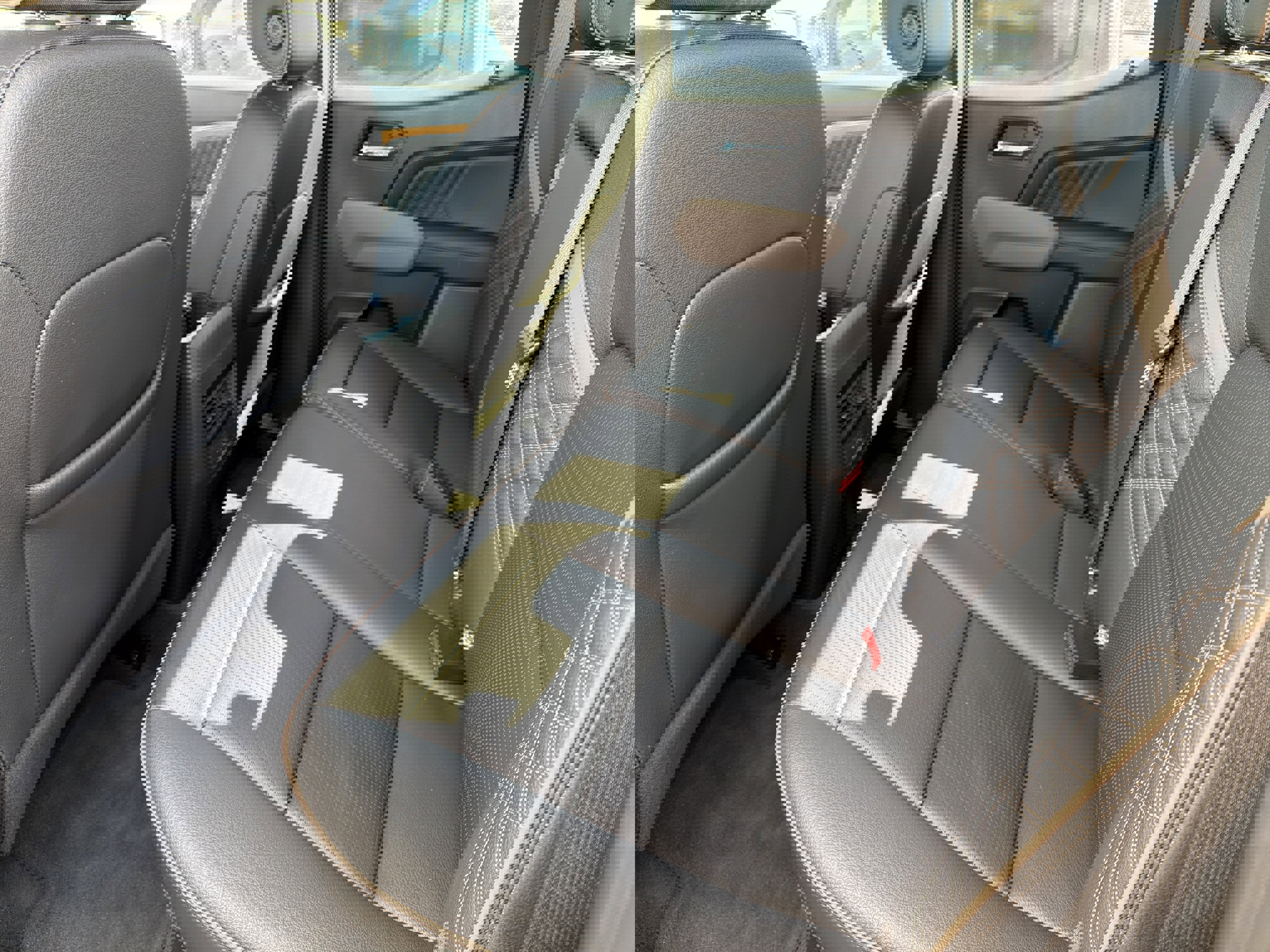 Used 2023 GMC Canyon Denali image 24