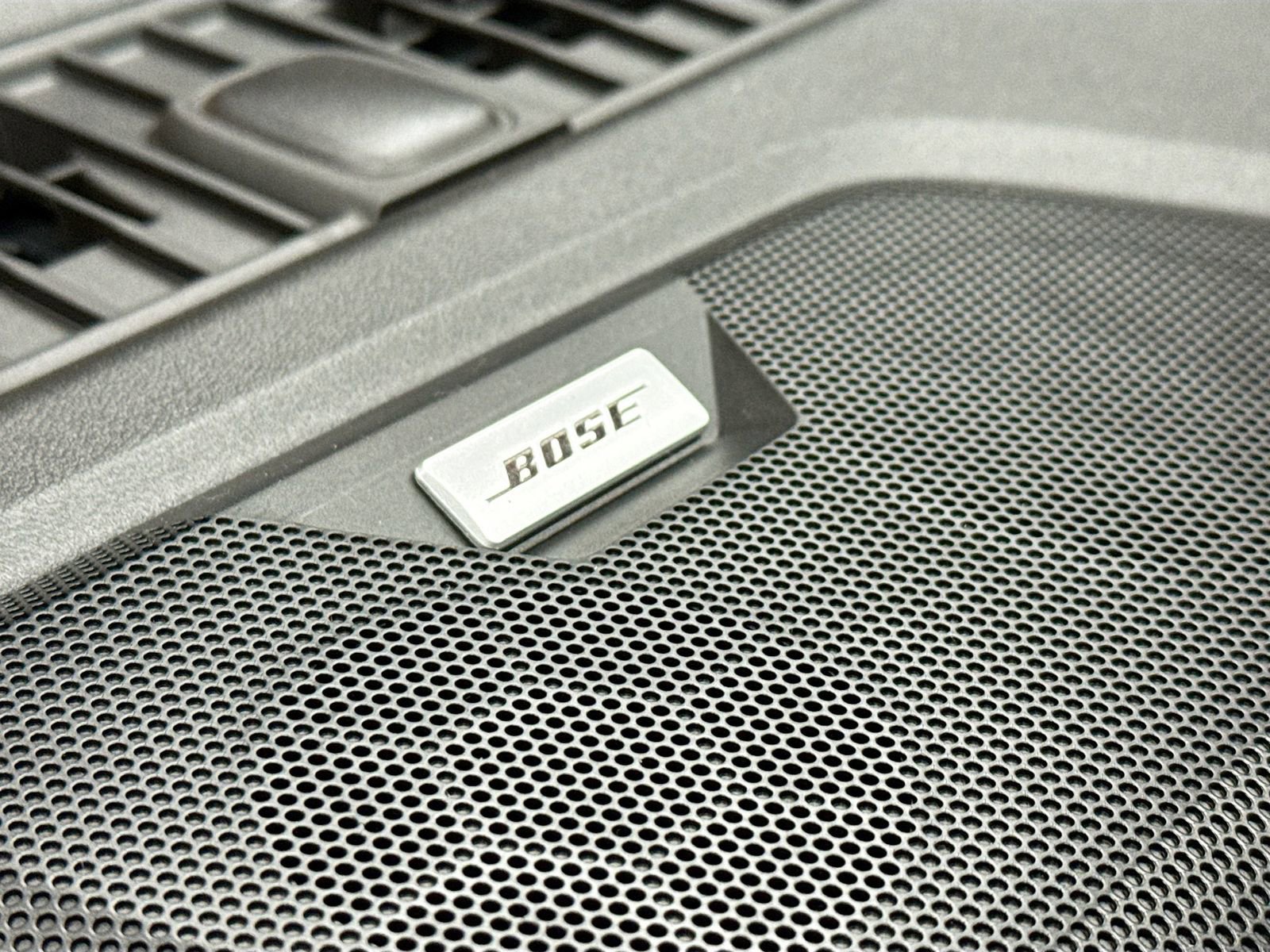 New 2026 Chevrolet Colorado ZR2 w/ Technology Package image 22