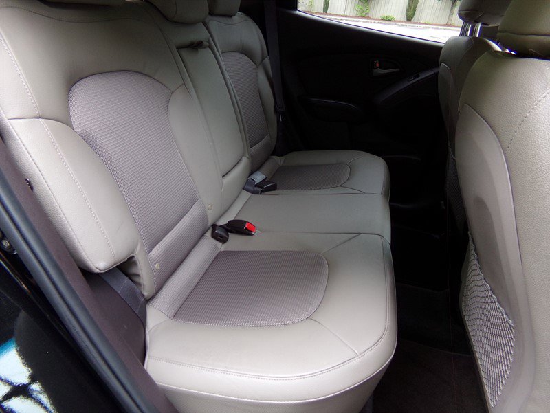 Used 2015 Hyundai Tucson SE AWD/4WD image 27