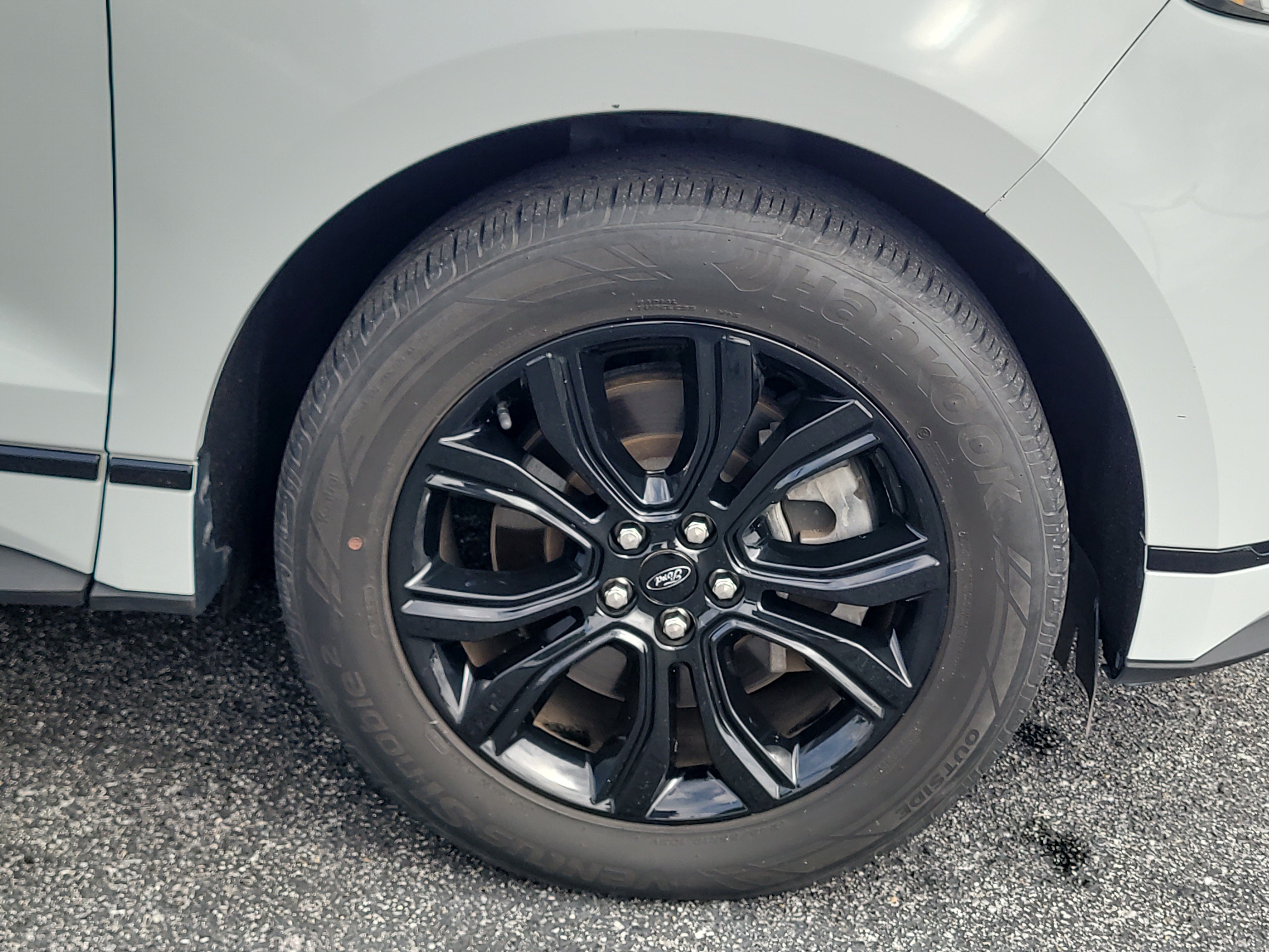 Used 2024 Ford Edge SE w/ Black Appearance Package AWD/4WD image 9
