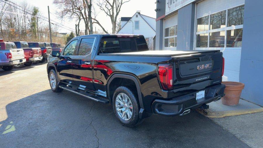 Used 2023 GMC Sierra 1500 Denali w/ Technology Package AWD/4WD image 5