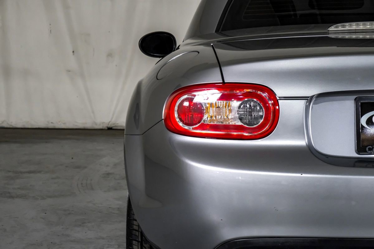 Used 2012 MAZDA MX-5 Miata Grand Touring w/ Premium Pkg image 29