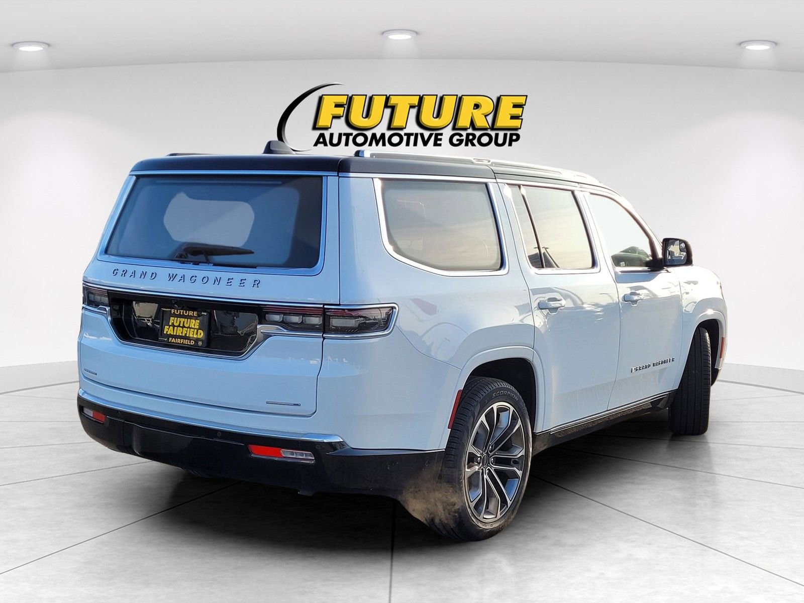 New 2023 Jeep Grand Wagoneer Series III image 8