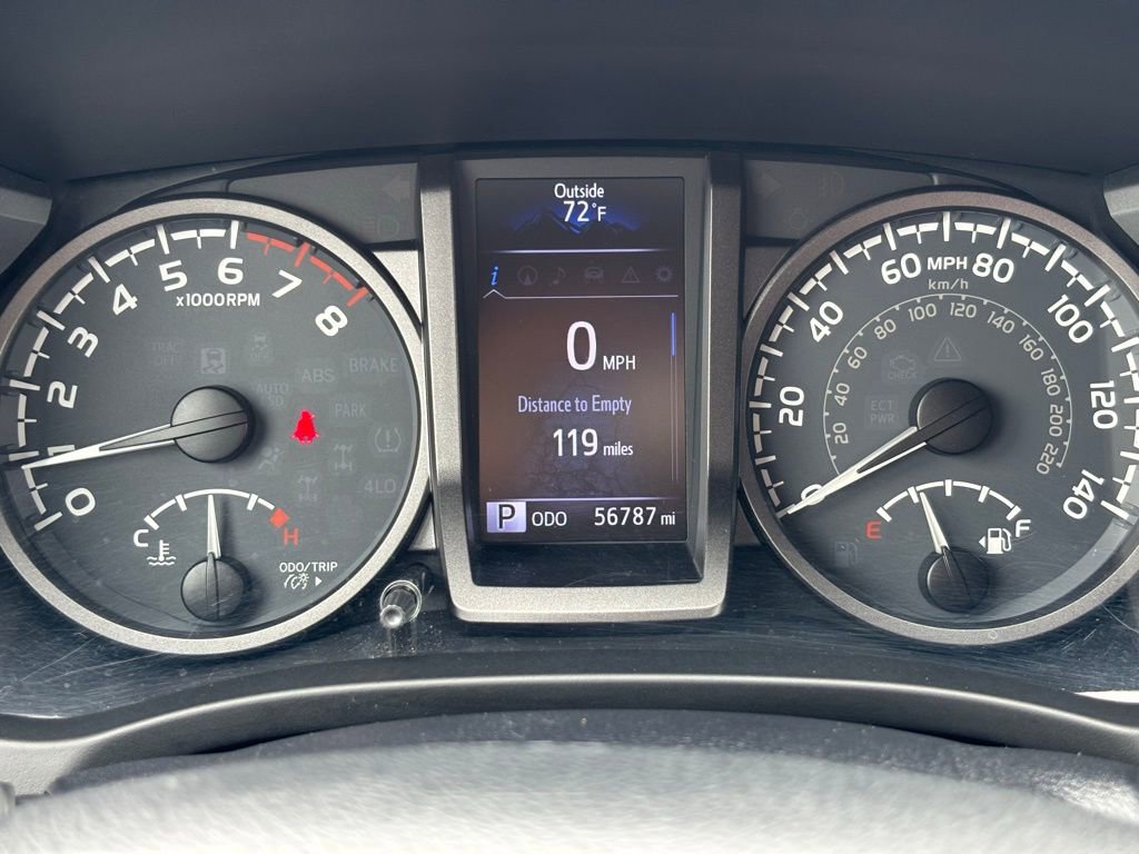 Used 2017 Toyota Tacoma TRD Off-Road w/ Tow Package (A/T) image 30