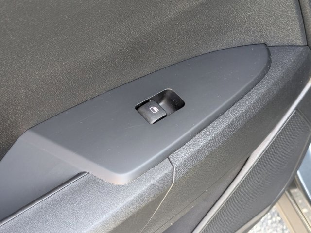 Used 2024 Kia Sportage LX image 25