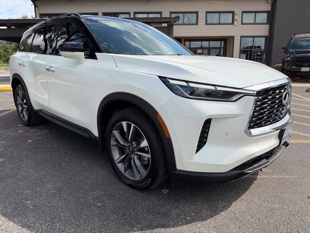 Used 2023 INFINITI QX60 Luxe w/ Performance Audio Package FWD image 7