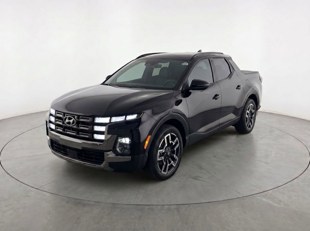 Used 2025 Hyundai Santa Cruz Limited AWD/4WD image 2