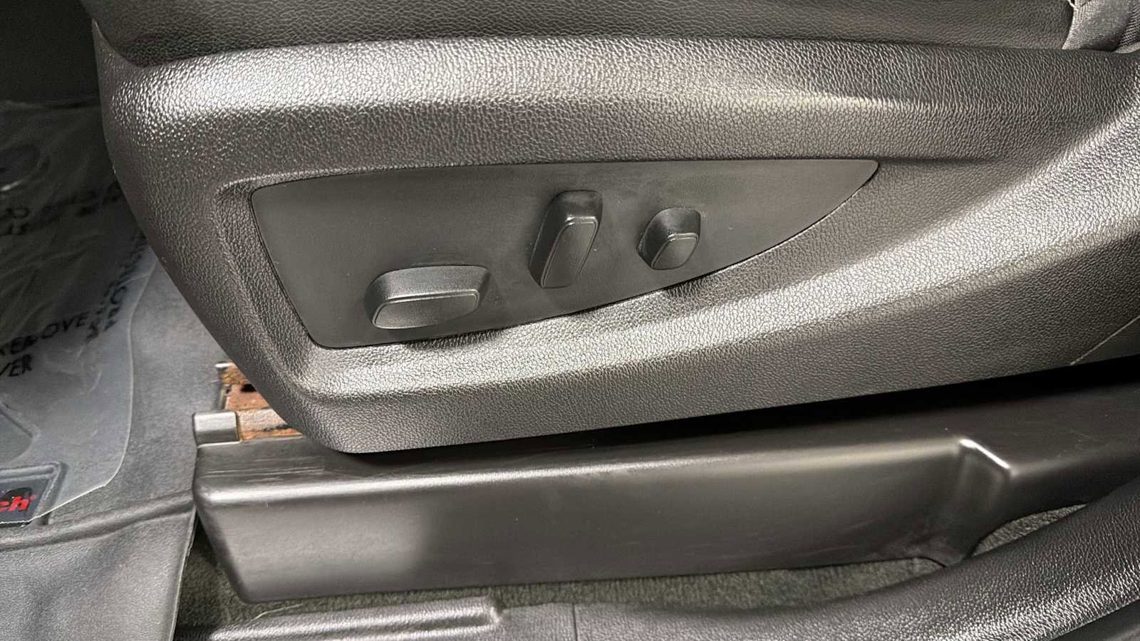 Used 2016 Chevrolet Silverado 2500 LTZ w/ Duramax Plus Package image 14