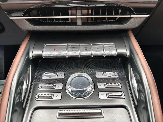 New 2026 Lincoln Nautilus Reserve AWD/4WD image 20