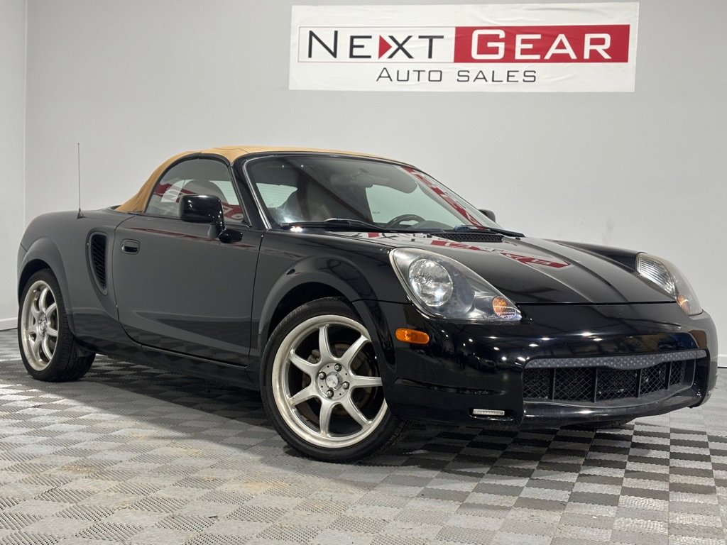 Used 2002 Toyota MR2 image 1