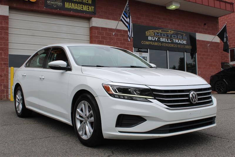 Used 2020 Volkswagen Passat 2.0T SE FWD image 2
