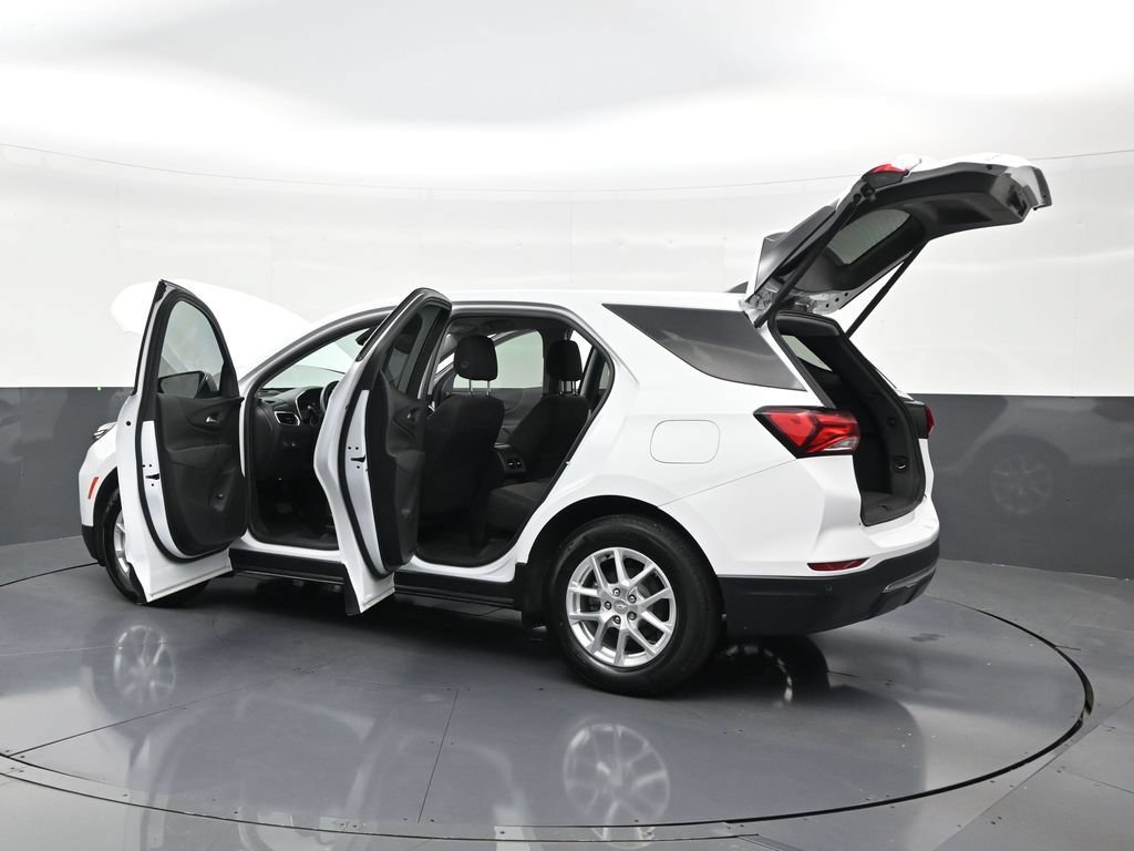 Used 2024 Chevrolet Equinox LT FWD image 32