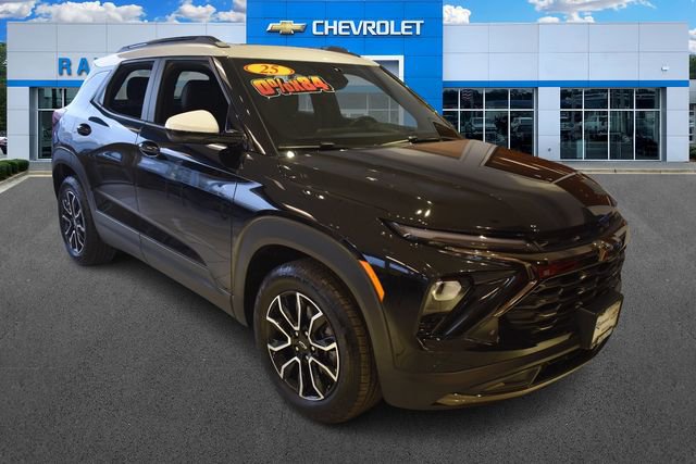 Used 2025 Chevrolet TrailBlazer ACTIV w/ Convenience Package image 11