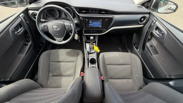 Used 2018 Toyota Corolla iM w/ Carpet Mat Package (TMS) FWD image 13
