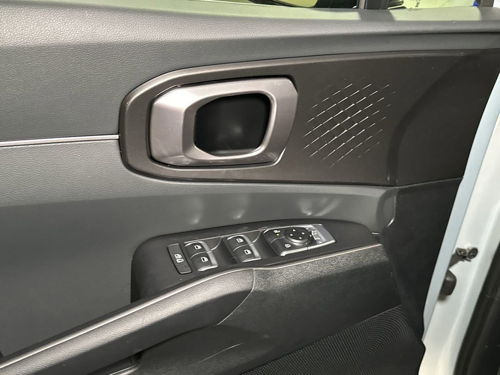 New 2026 Kia Sorento LX FWD image 15