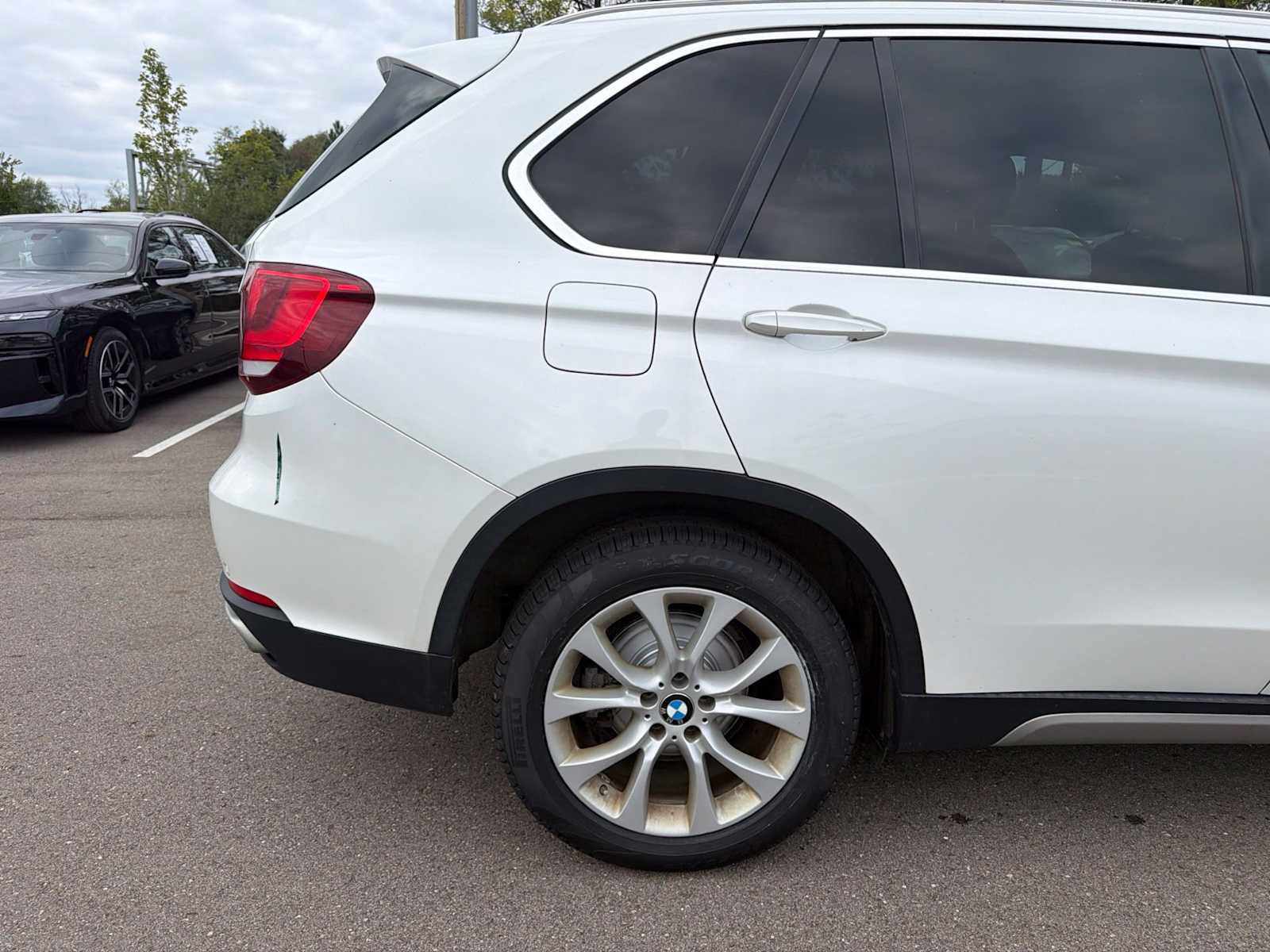 Used 2018 BMW X5 xDrive35i w/ Driving Assistance Package AWD/4WD image 17