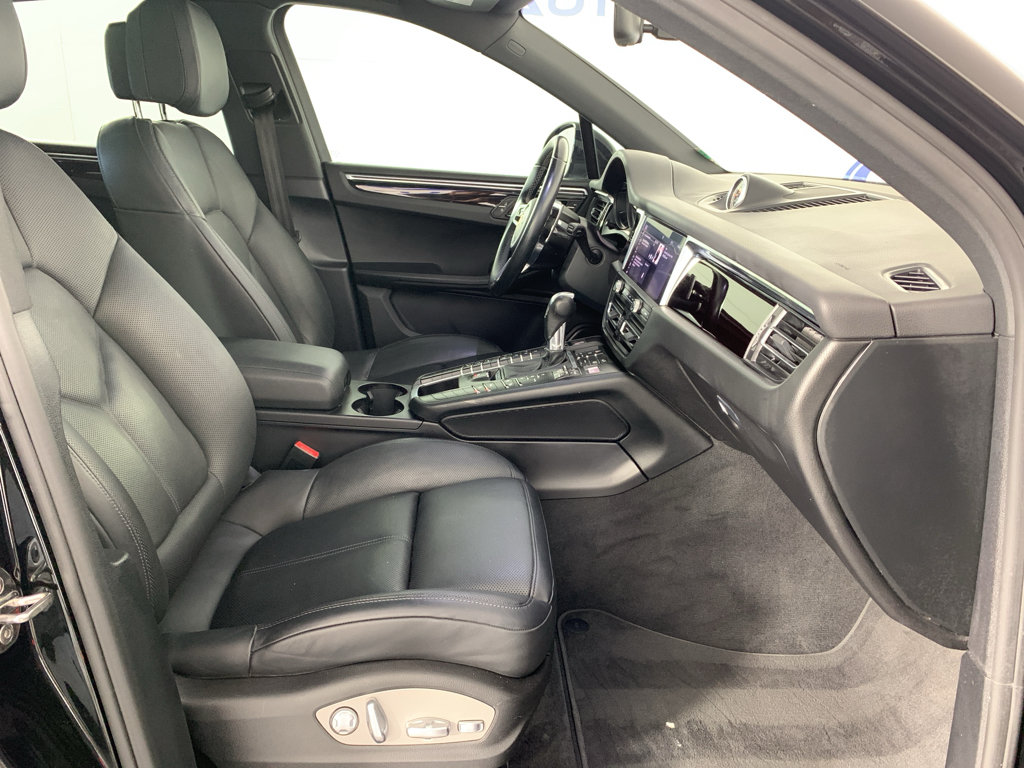 Used 2019 Porsche Macan S AWD/4WD image 42