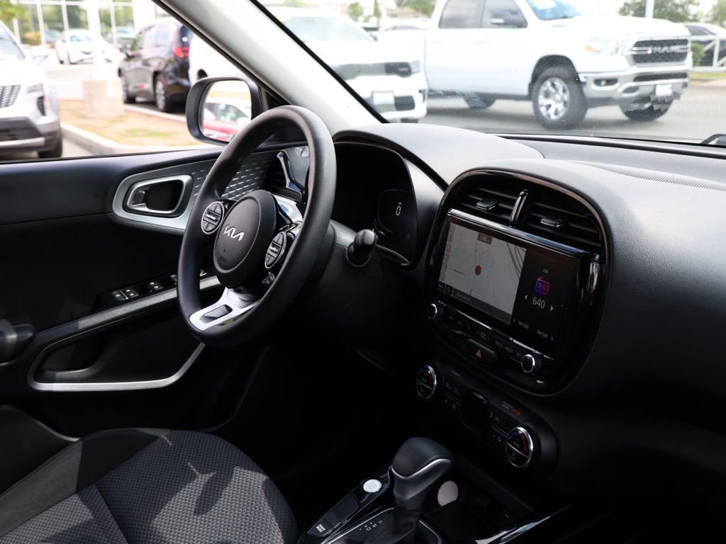 Used 2023 Kia Soul S image 20
