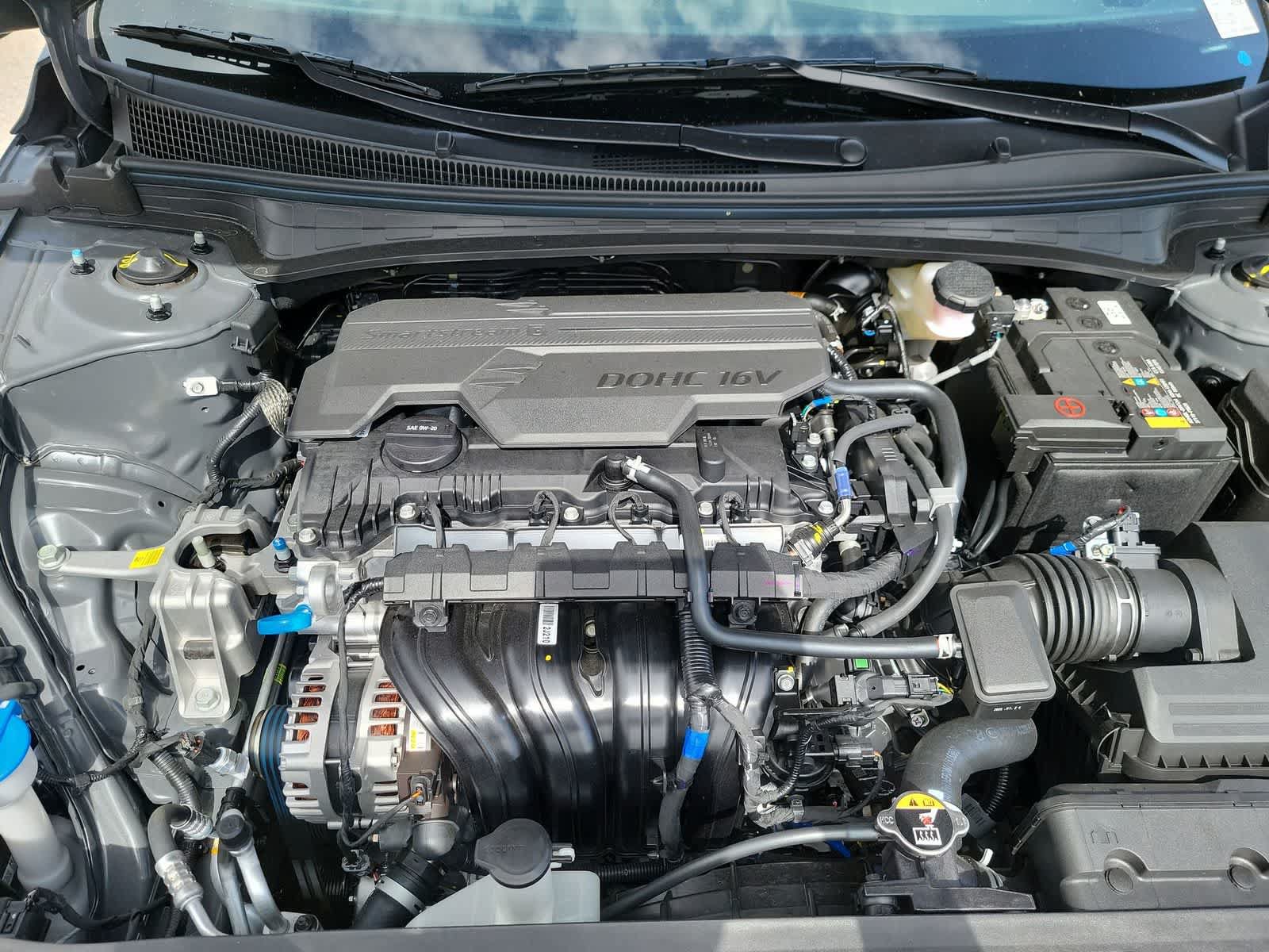 Certified 2025 Hyundai Elantra Sport FWD image 13