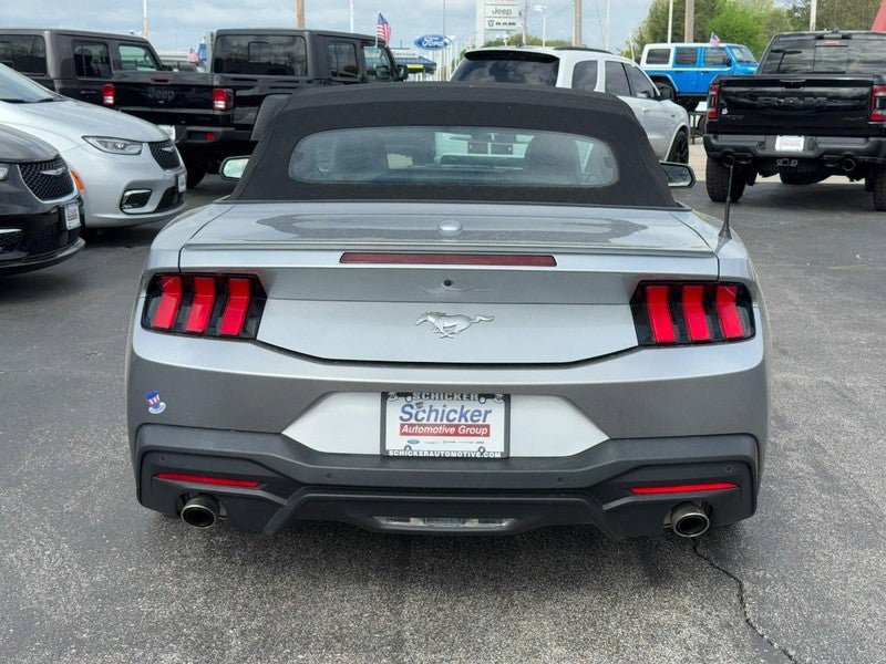 Used 2024 Ford Mustang Premium RWD image 4