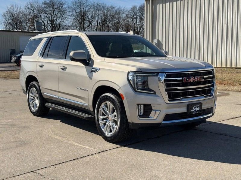 Used 2023 GMC Yukon SLT w/ SLT Premium Package