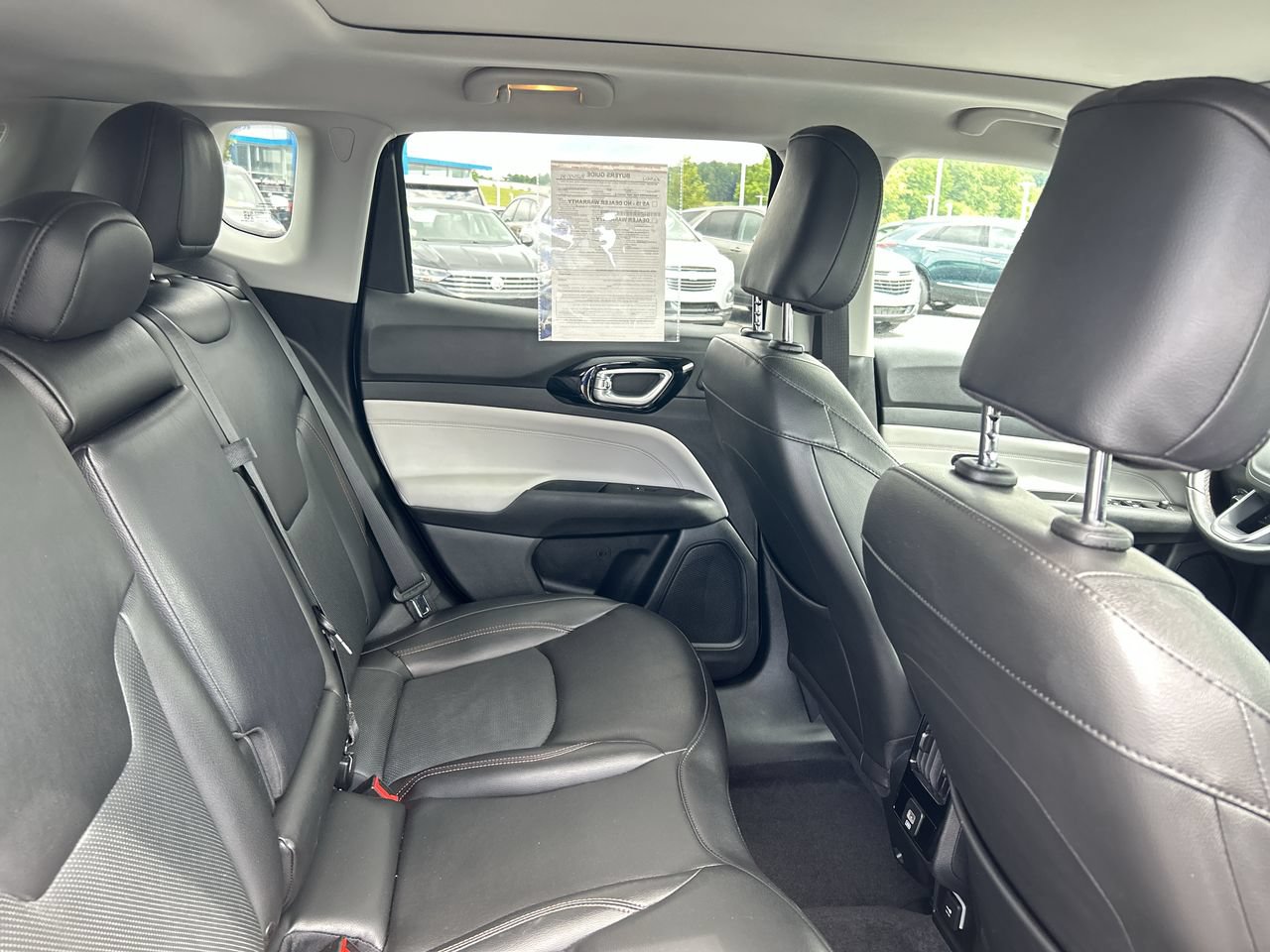 Used 2022 Jeep Compass Limited w/ Sun and Sound Group AWD/4WD image 18