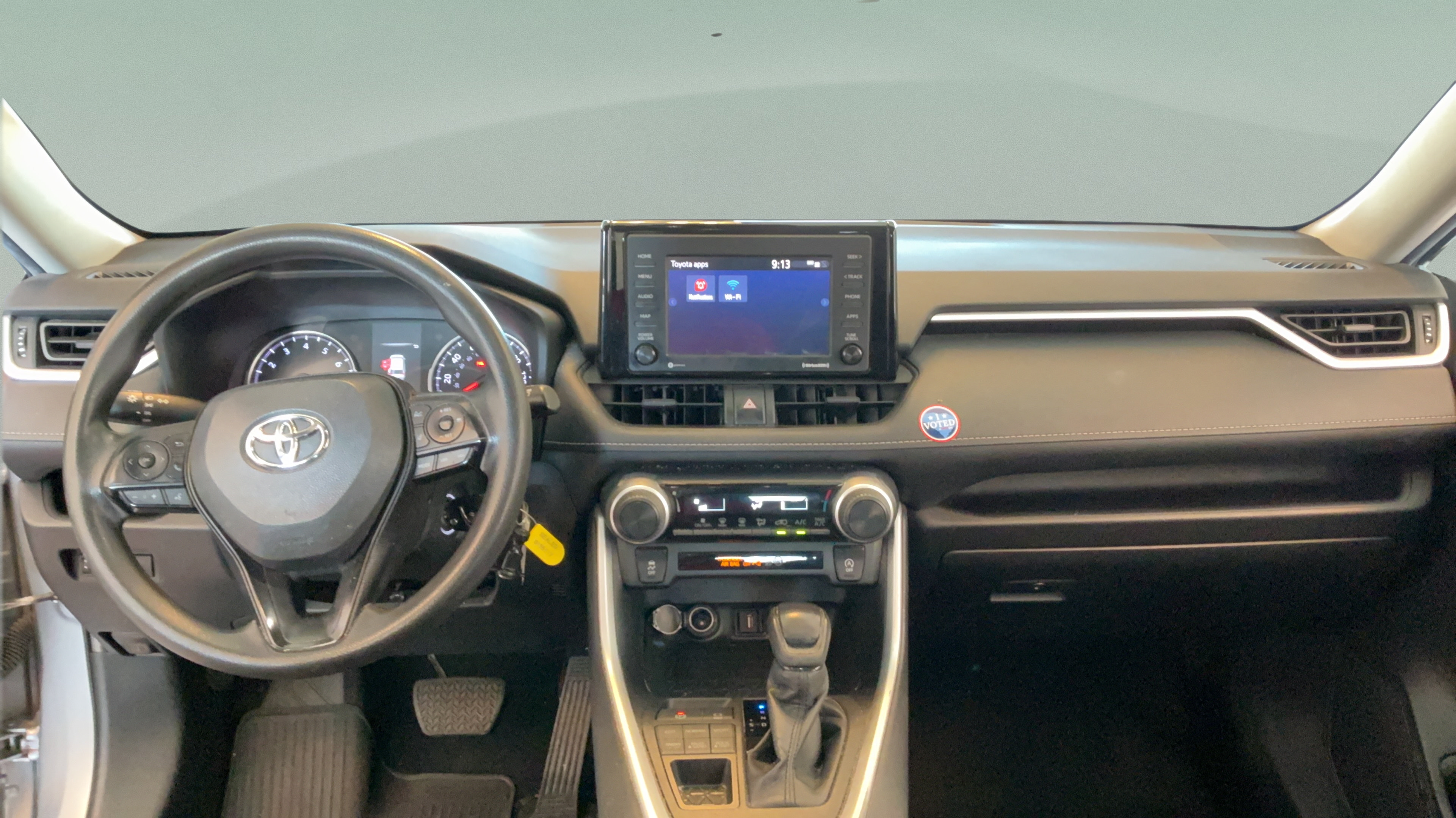 Used 2022 Toyota RAV4 LE AWD/4WD image 27