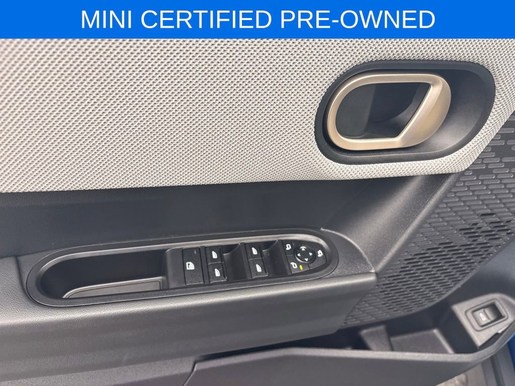 Certified 2025 MINI Cooper S FWD image 38