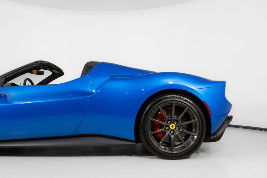 Used 2024 Ferrari 296 GTS RWD image 17