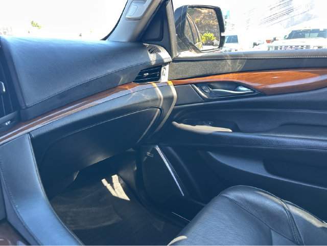 Certified 2019 Cadillac Escalade ESV Premium Luxury RWD image 7