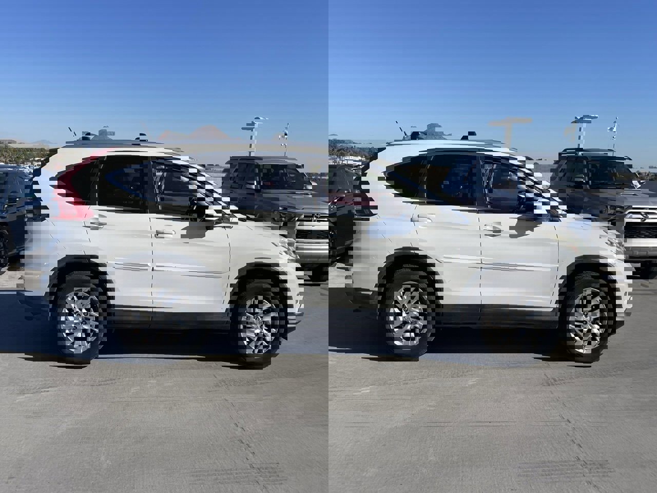 Used 2015 Honda CR-V EX-L image 3