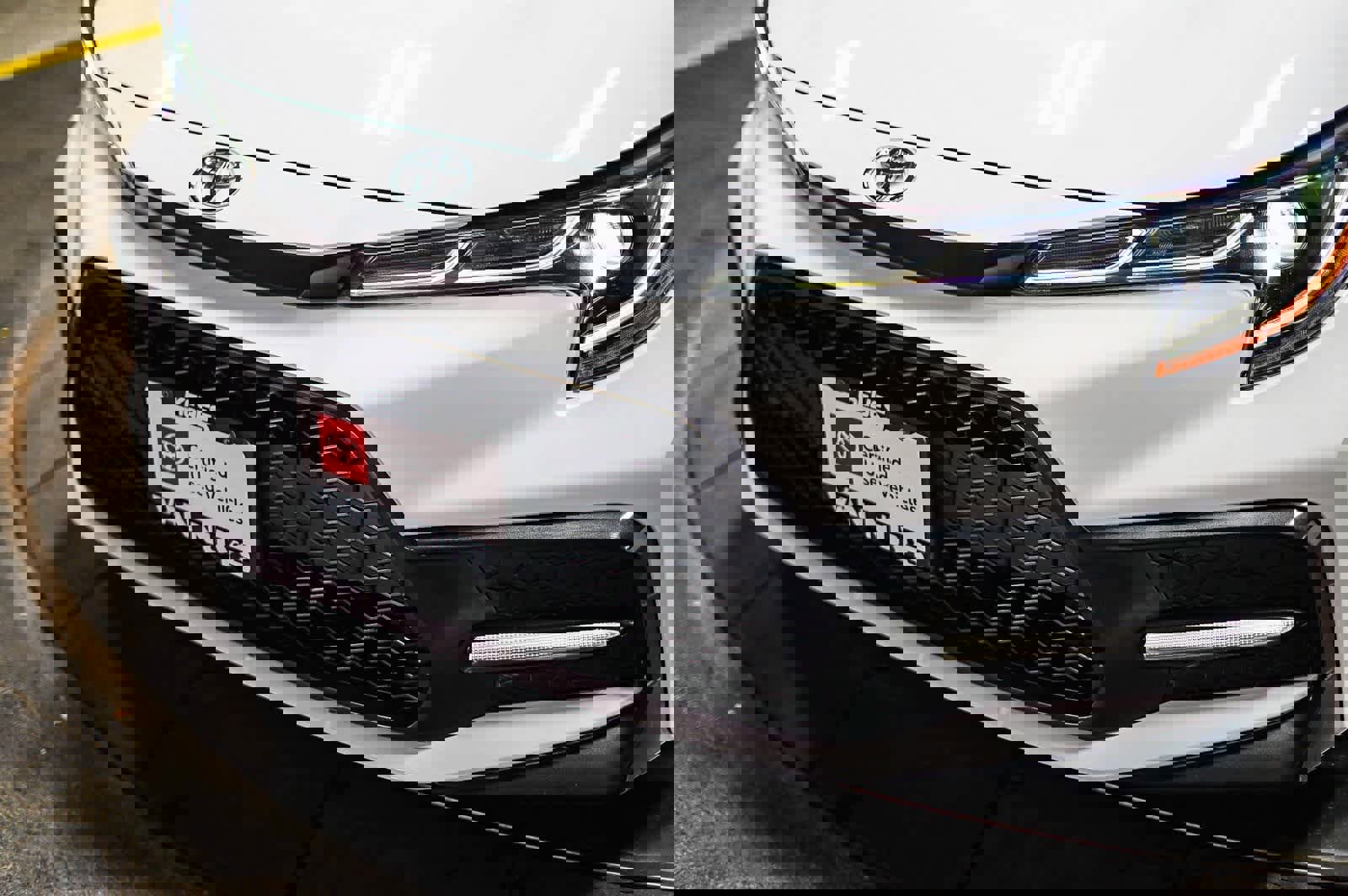 Certified 2022 Toyota Corolla XSE w/ Carpet Mat Package (TMS) image 5