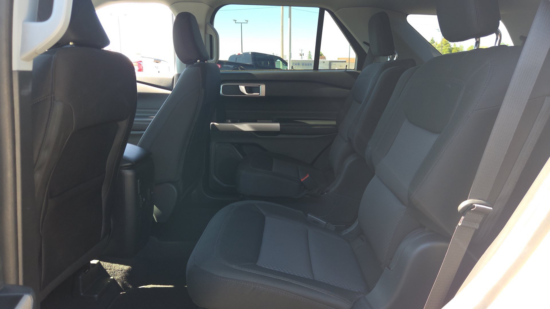 Used 2025 Ford Explorer ST AWD/4WD image 25