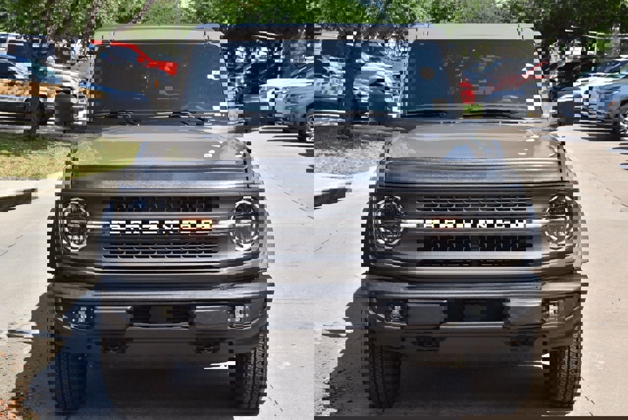 Used 2025 Ford Bronco 2-Door image 3