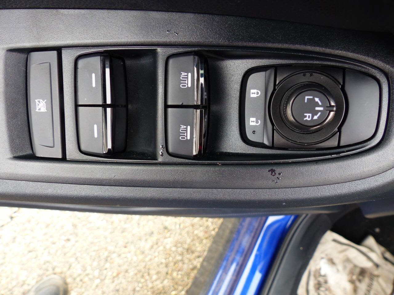 Used 2024 Subaru Crosstrek 2.0i Premium AWD/4WD image 18