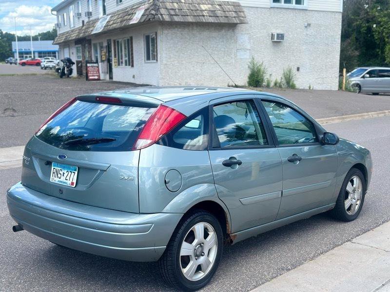 Used 2005 Ford Focus SES FWD image 7