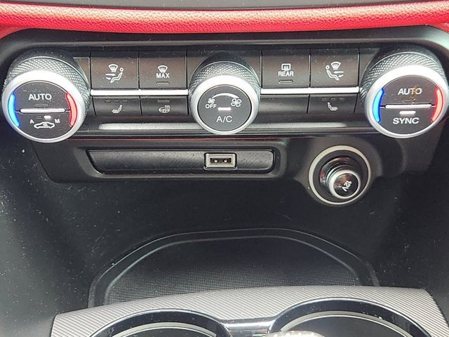 Used 2021 Alfa Romeo Giulia Ti Sport RWD image 17