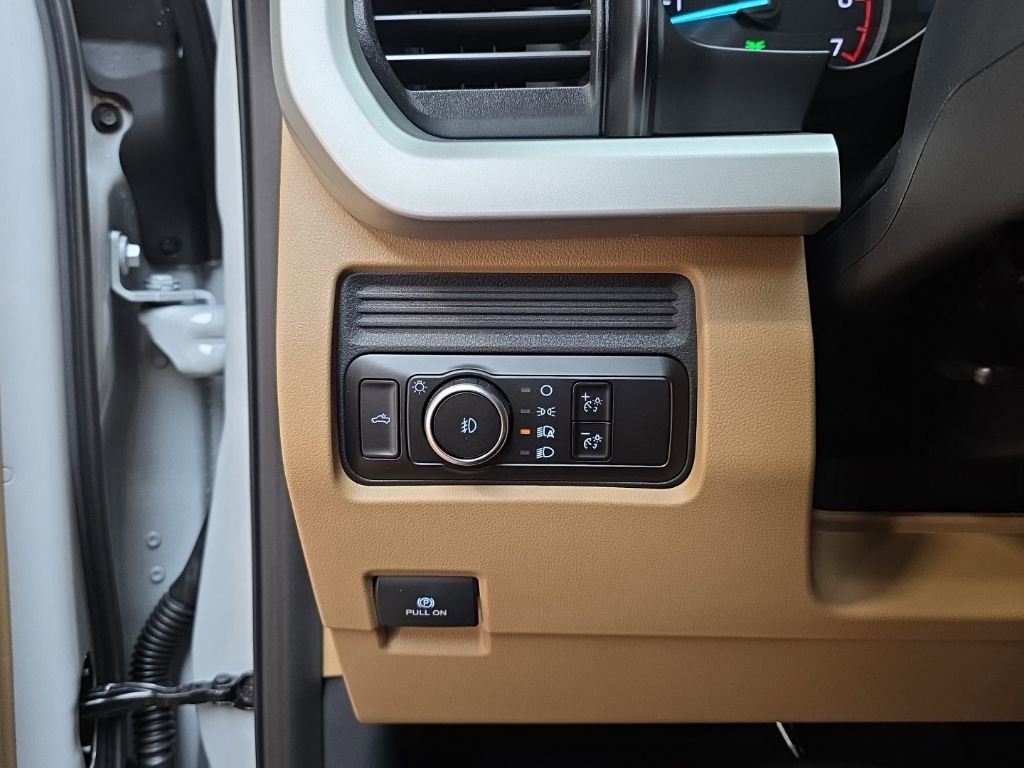 New 2026 Ford F250 XLT w/ FX4 Off-Road Package image 24