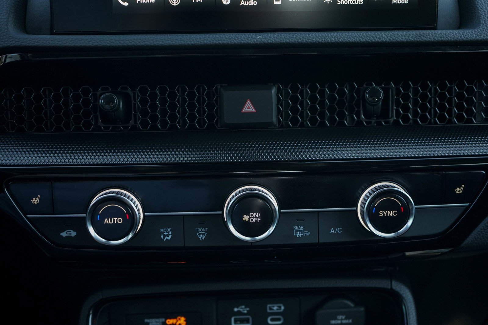 Used 2025 Honda CR-V EX-L image 17